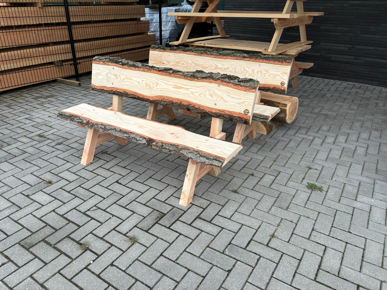 Houten Bank